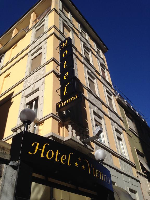 Hotel Vienna Milan Bagian luar foto